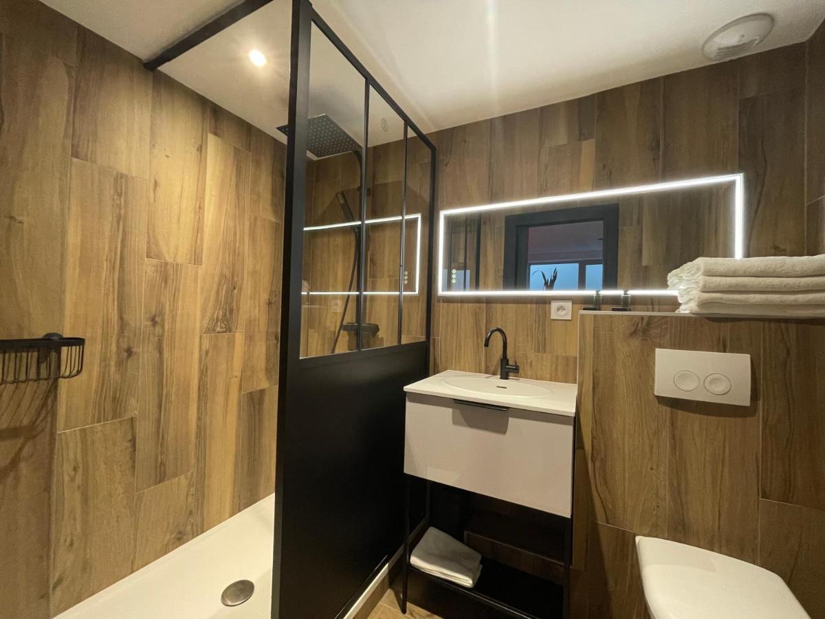 Апартаменти Loft Red Lights Сен-Сіпріян Екстер'єр фото